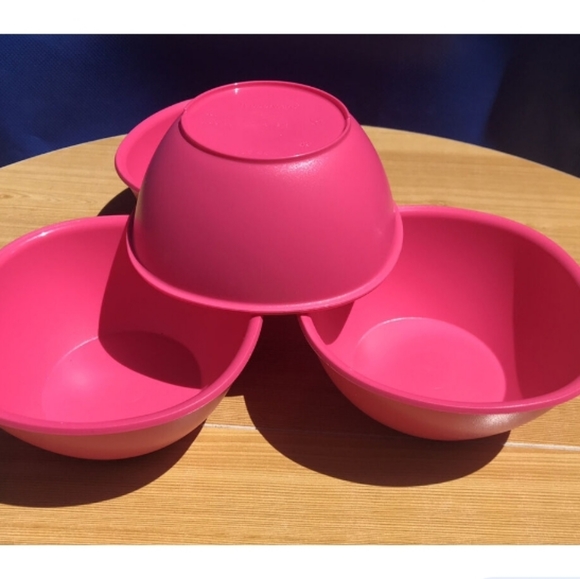 Tupperware 4 x Legacy Soup or Cereal Serving 1.75C bowls New - Pretty Pink Punch - Picture 5 of 16